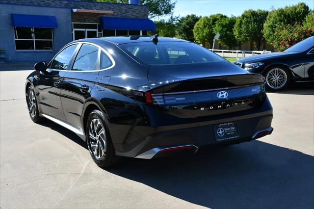 2026 Hyundai Sonata Hybrid Blue