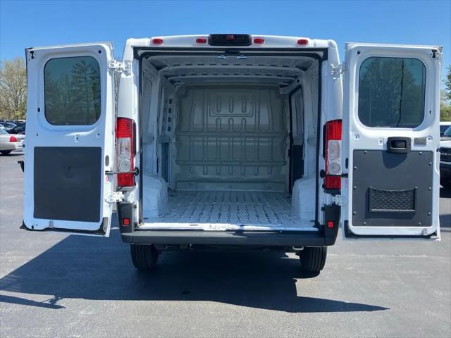 2018 Ram ProMaster Cargo Van Low Roof 136" WB