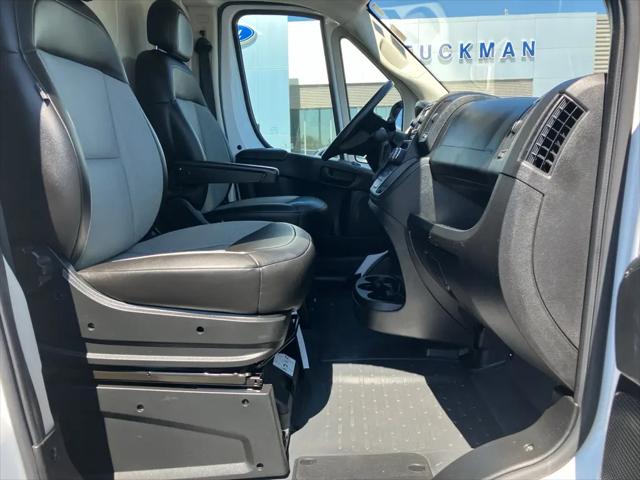 2018 Ram ProMaster Cargo Van Low Roof 136" WB