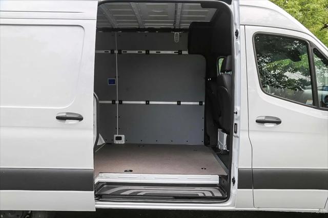 2026 Mercedes-Benz Sprinter 2500 Standard Roof 4-Cyl Diesel