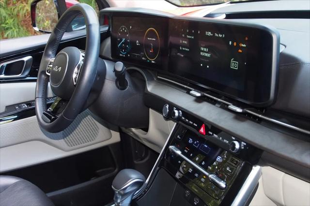 2023 Kia Carnival MPV SX