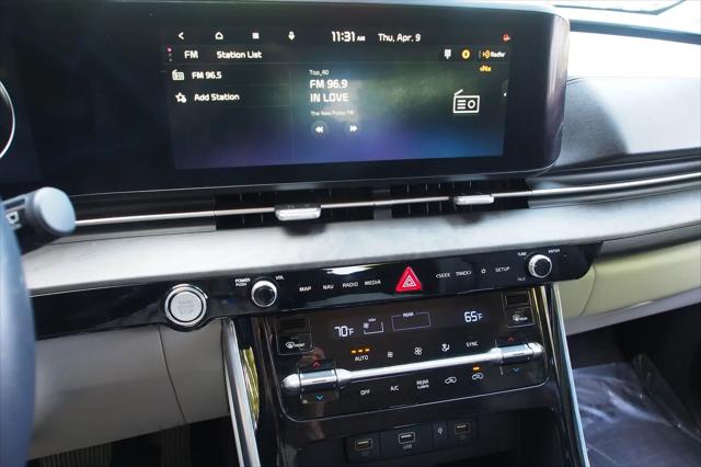 2023 Kia Carnival MPV SX