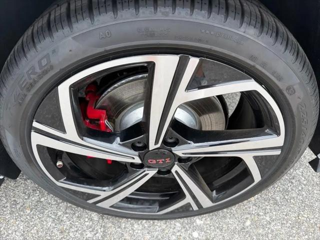 2026 Volkswagen Golf GTI SE