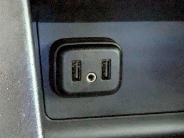 2022 GMC Canyon 4WD Crew Cab Short Box AT4 - Leather