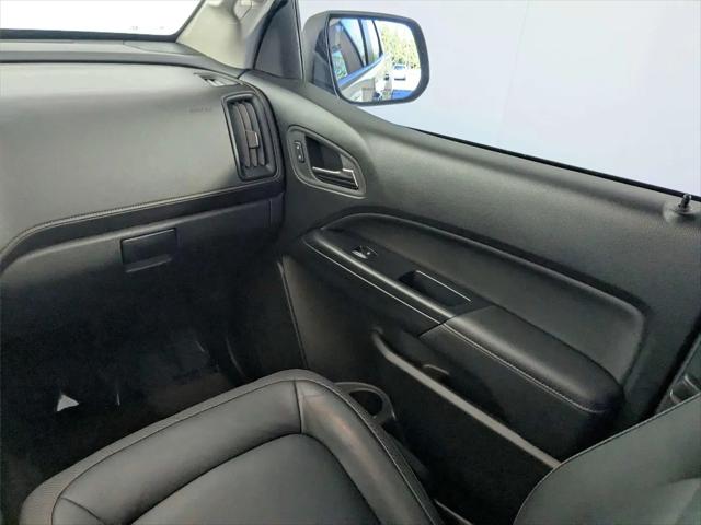 2022 GMC Canyon 4WD Crew Cab Short Box AT4 - Leather