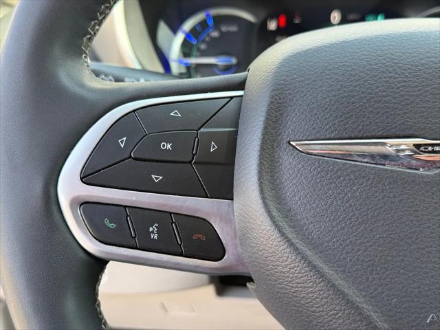 2023 Chrysler Pacifica Hybrid Touring L