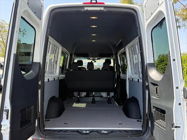 2026 Mercedes-Benz Sprinter 2500 Standard Roof 4-Cyl Diesel