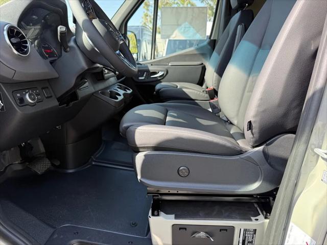 2026 Mercedes-Benz Sprinter 2500 Standard Roof 4-Cyl Diesel HO