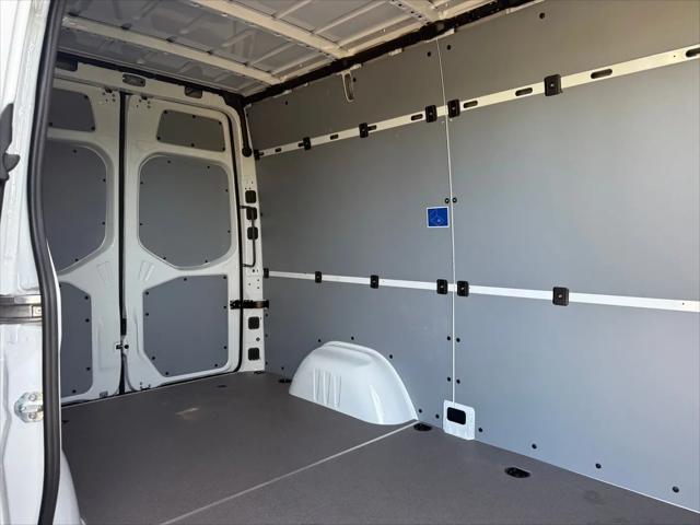 2026 Mercedes-Benz Sprinter 2500 Standard Roof 4-Cyl Diesel HO
