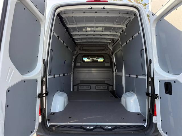 2026 Mercedes-Benz Sprinter 2500 Standard Roof 4-Cyl Diesel HO