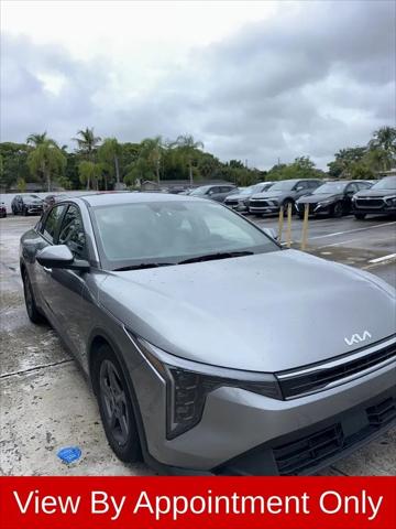 2025 Kia K4 LXS