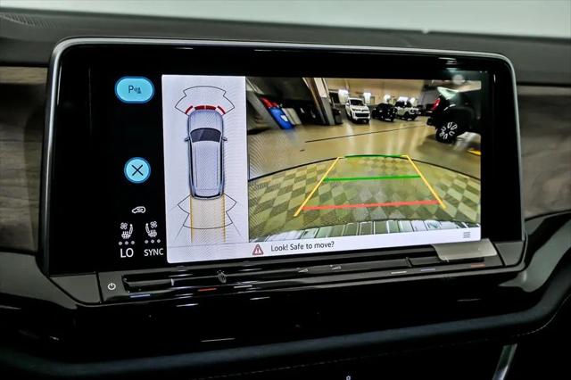 2026 Volkswagen Atlas SE with Technology
