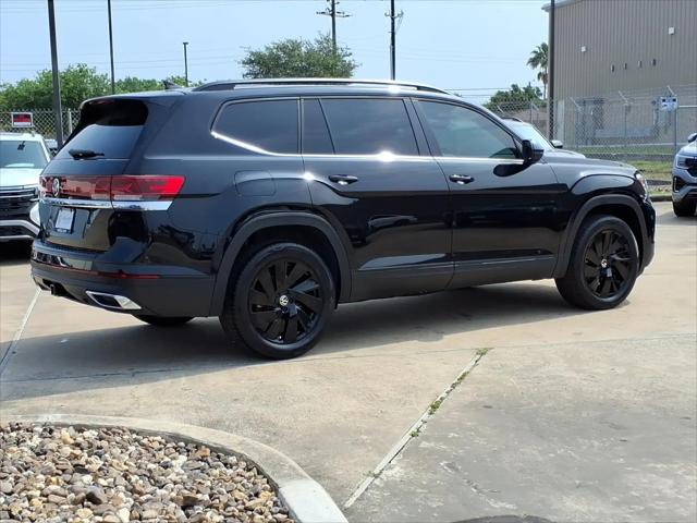 2026 Volkswagen Atlas SE with Technology