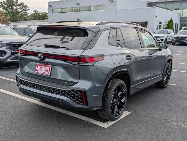 2026 Volkswagen Tiguan SE R-Line Black