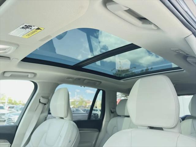 2024 Volvo XC90 B6 Ultimate Bright Theme 6-Seater