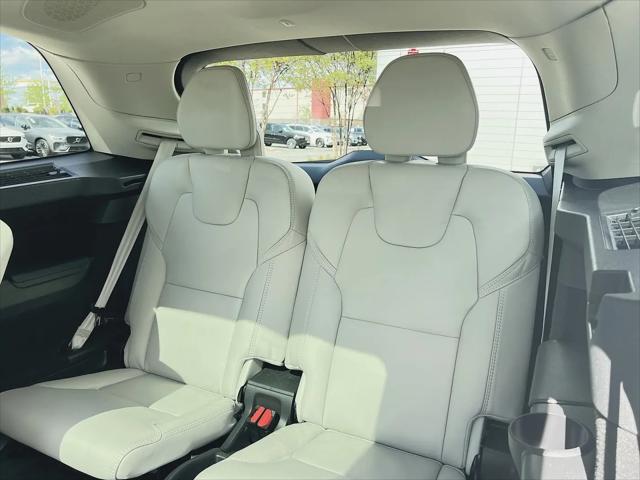 2024 Volvo XC90 B6 Ultimate Bright Theme 6-Seater