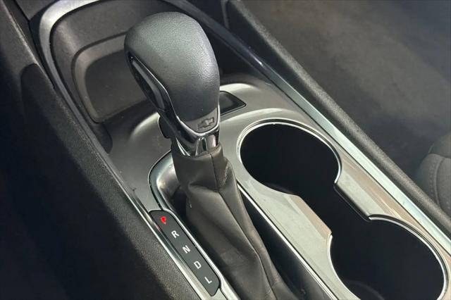 2022 Chevrolet Malibu FWD LT