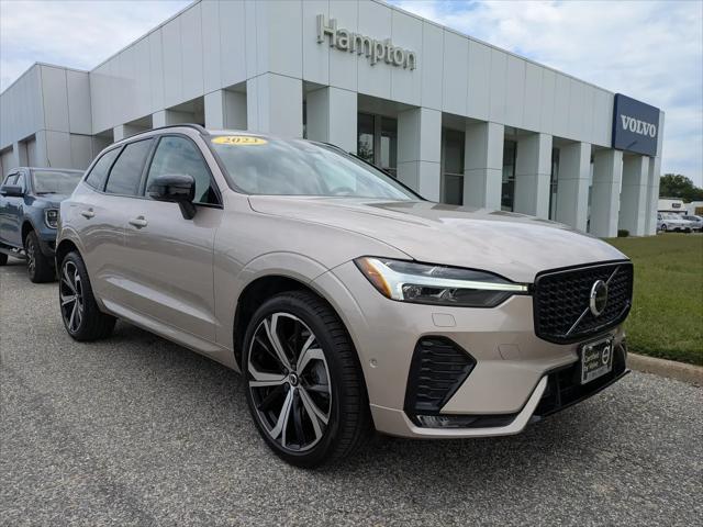 2023 Volvo XC60 B6 Ultimate Dark Theme