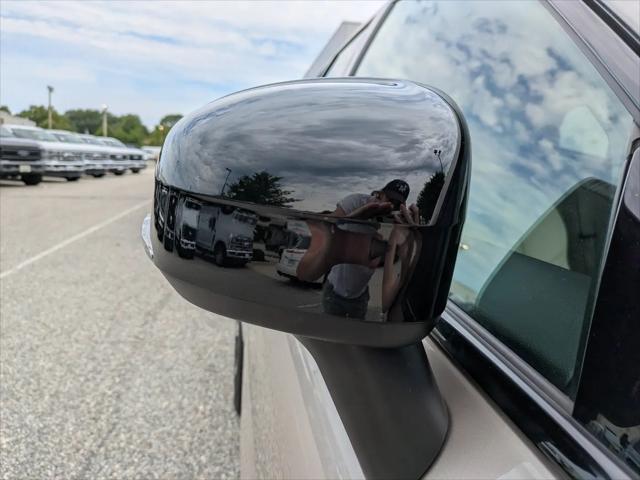 2023 Volvo XC60 B6 Ultimate Dark Theme
