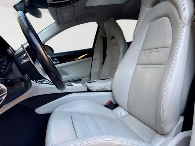 2018 Porsche Panamera 4S