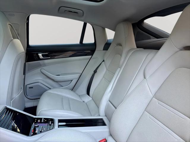 2018 Porsche Panamera 4S
