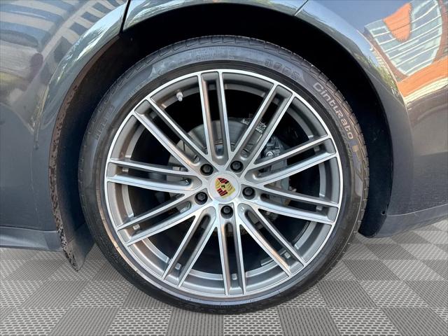 2018 Porsche Panamera 4S