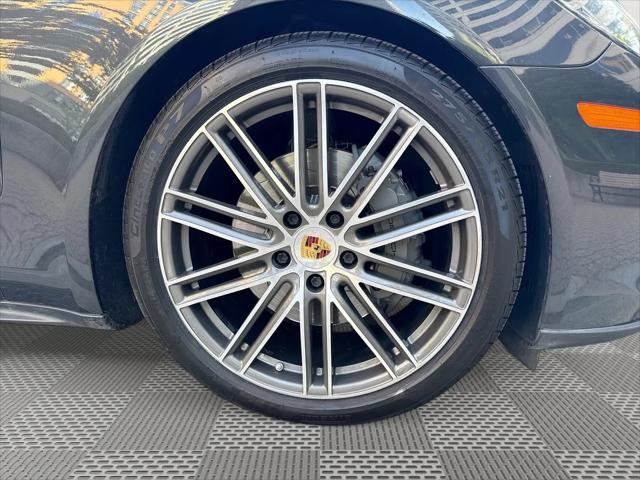 2018 Porsche Panamera 4S