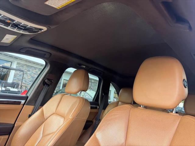 2016 Porsche Cayenne GTS