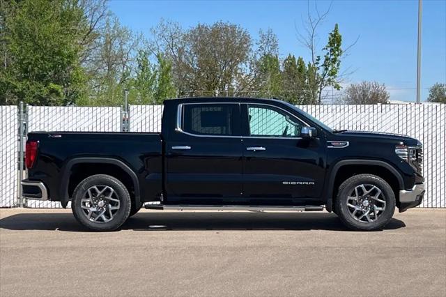 2026 GMC Sierra 1500 Crew Cab, Short Bed, SLT, 4WD