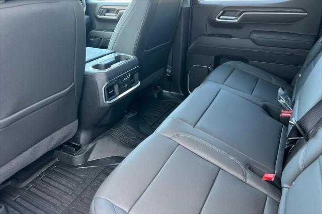2026 GMC Sierra 1500 Crew Cab, Short Bed, SLT, 4WD