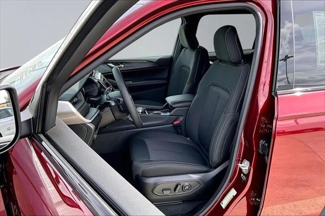 2026 Jeep Grand Cherokee L Altitude 4x4