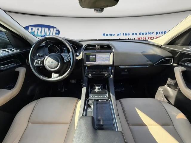 2019 Jaguar F-PACE 25t Premium