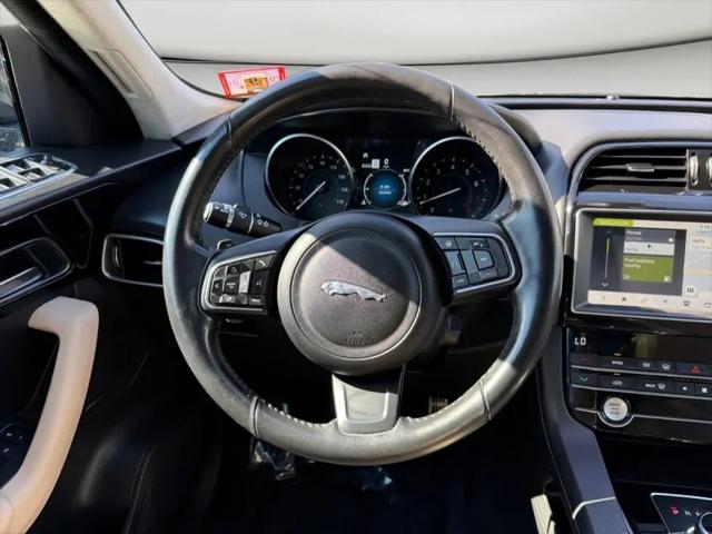 2019 Jaguar F-PACE 25t Premium