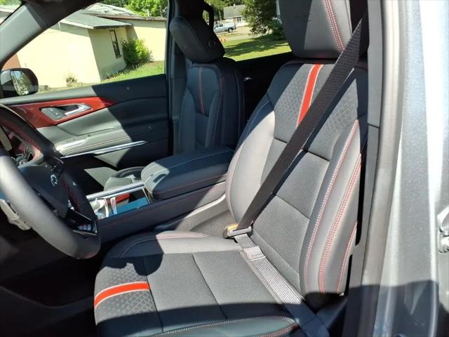 2026 Chevrolet Traverse FWD RS