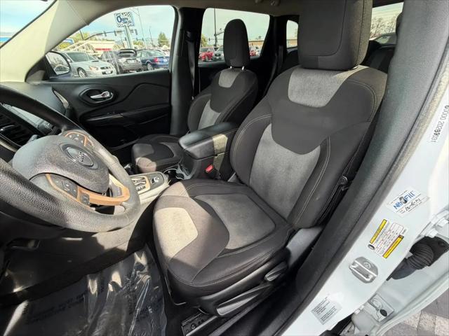 2015 Jeep Cherokee Sport