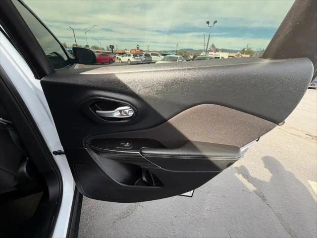 2015 Jeep Cherokee Sport