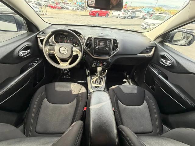2015 Jeep Cherokee Sport