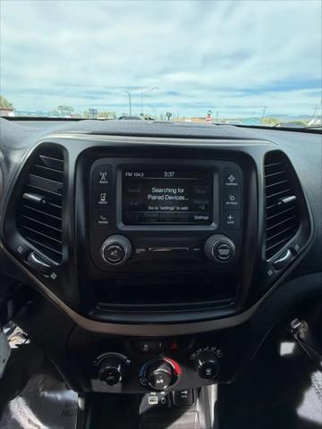 2015 Jeep Cherokee Sport