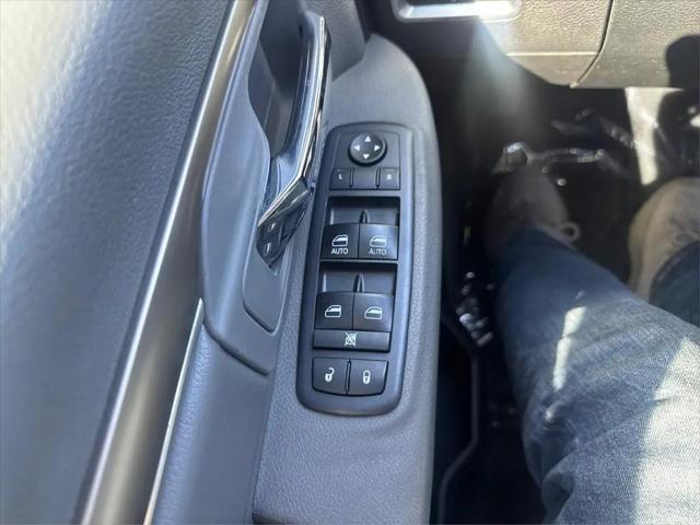 2017 Ram 1500 SLT