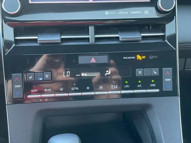 2022 Toyota Avalon Limited Hybrid
