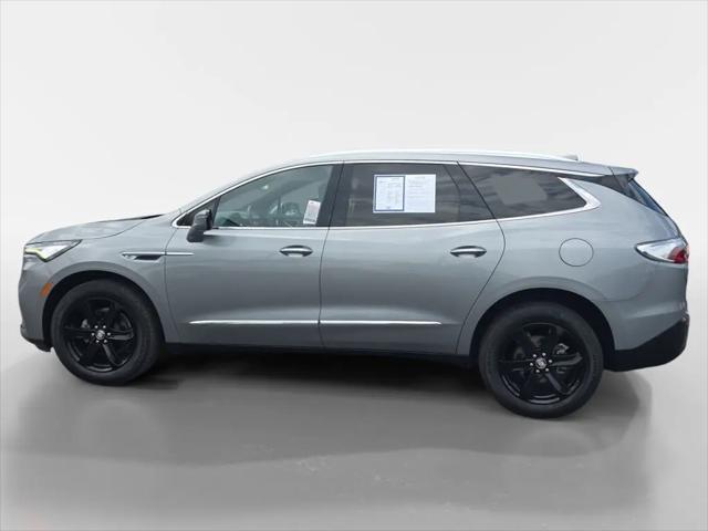 2023 Buick Enclave Essence AWD