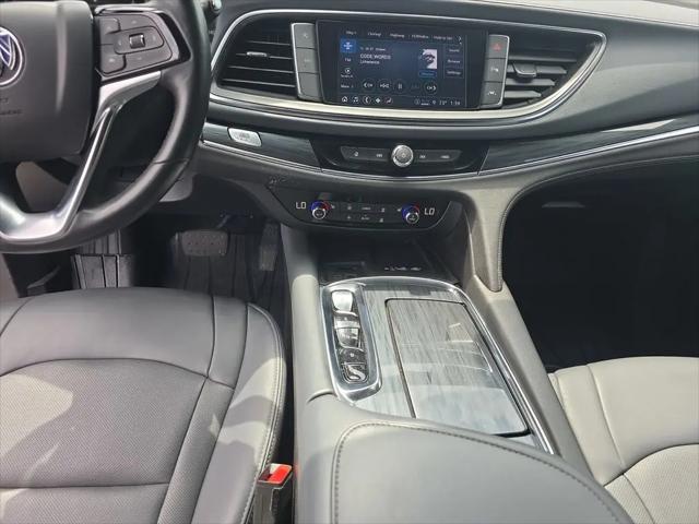2023 Buick Enclave Essence AWD