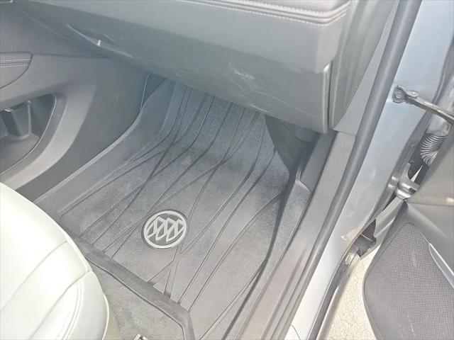 2023 Buick Enclave Essence AWD