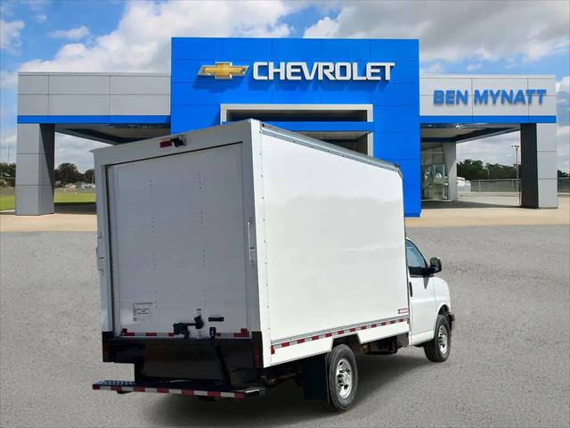 2025 Chevrolet Express Cutaway Work Van