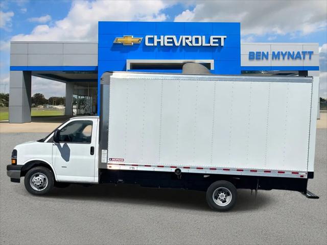 2025 Chevrolet Express Cutaway Work Van