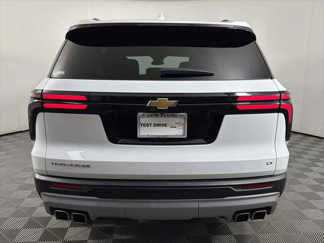 2024 Chevrolet Traverse FWD LT