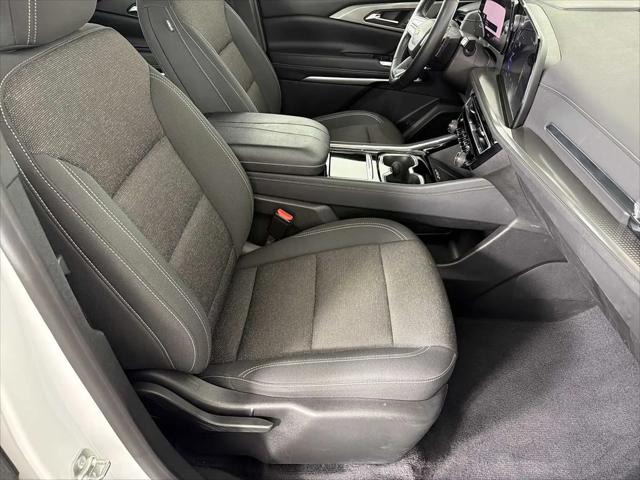 2024 Chevrolet Traverse FWD LT