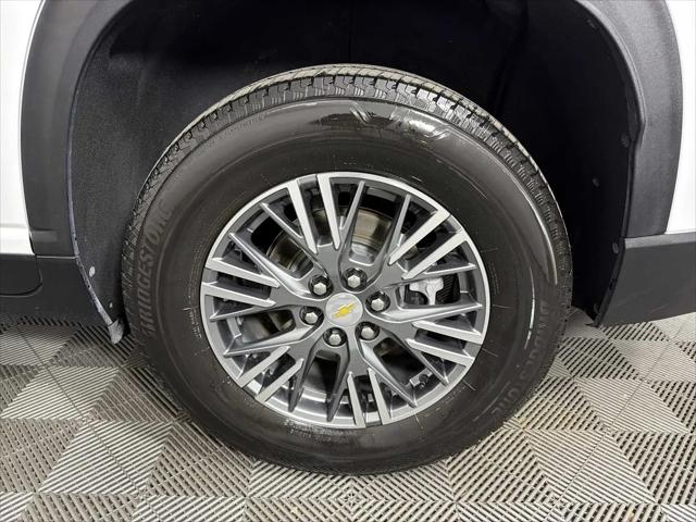 2024 Chevrolet Traverse FWD LT