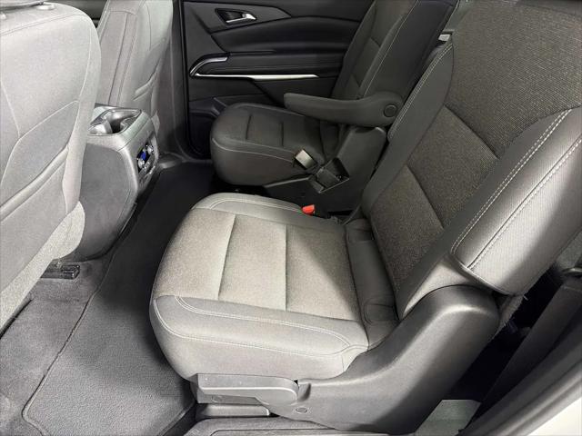 2024 Chevrolet Traverse FWD LT