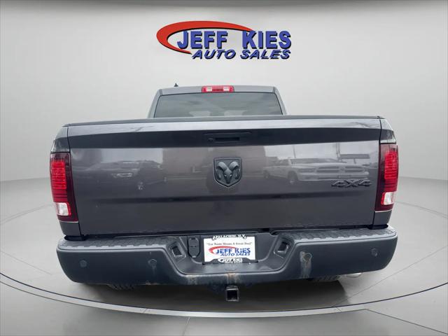2022 Ram 1500 Classic Warlock Quad Cab 4x4 6'4" Box
